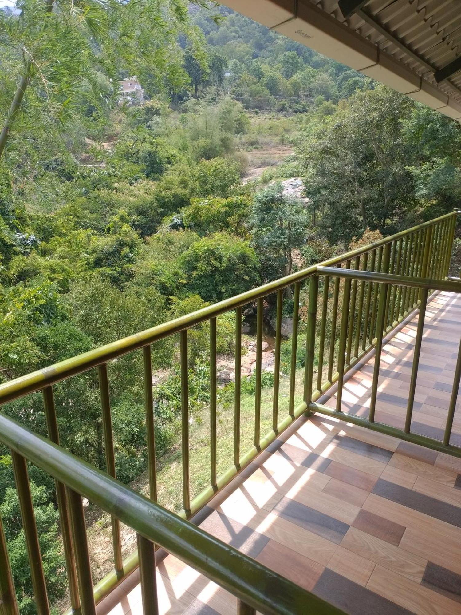 Don'S River Valley Jungle Resort Maraiyūr 外观 照片